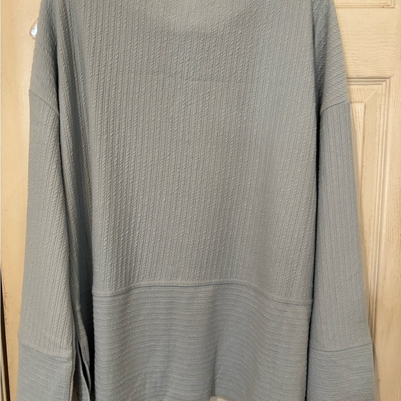 Tahari Sport NWT Cowl Neck Long Sleeve Hi Lo Soft Knit Top - Picture 2 of 8